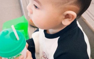 新生儿头发到底要等多久才能剪？剪太早会不会影响头发健康？