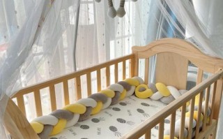 新生儿必须睡婴儿床吗？安全与亲密如何平衡？