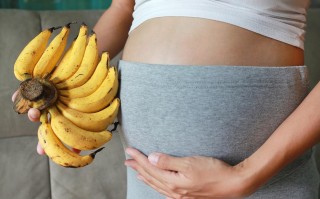 早孕期间吃香蕉有讲究？孕妇该注意哪些饮食细节？