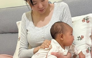 新生儿拍嗝总拍不出来，是姿势不对还是另有隐情？