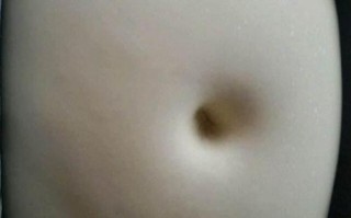 孕期肚脐眼周围凹进去