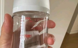 新生儿用多大毫升奶瓶？不同月龄宝宝奶瓶容量怎么选才合适？