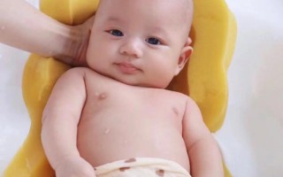 新生儿几个月开始游泳合适？不同月龄宝宝游泳有哪些注意事项？