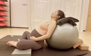 孕期腰痛难忍？哪些瑜伽动作能安全有效缓解？