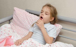 新生儿睡觉呼吸声急促是正常现象还是健康预警？