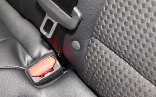 经典福克斯儿童座椅接口怎么用？