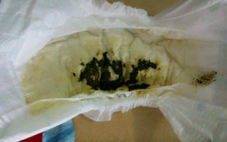 新生儿服用茵栀黄后出现嗜睡症状，是否属于药物不良反应？家长应如何应对？