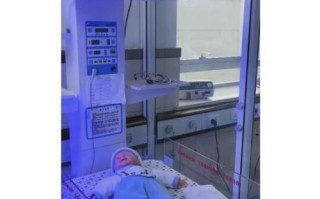 新生儿辐射台温度设置多少才合适？不同体重、日龄的宝宝温度需求有何差异？