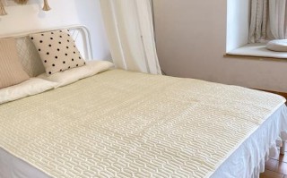 新生儿用电热毯安全吗？存在哪些隐患与正确保暖方式？