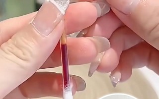 新生儿脐带用酒精消毒是最佳选择吗？会不会刺激宝宝皮肤？