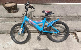 儿童自行车选什么材质更安全耐用？铝合金与钢架哪个更适合孩子日常骑行？