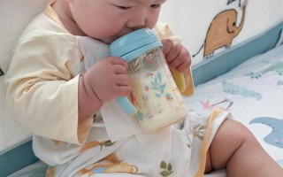 新生儿喝奶一口气喝完