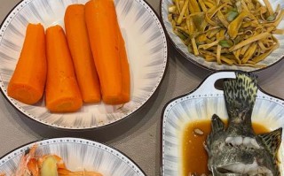 儿童发烧时吃什么饭菜既能补充营养又助于退烧呢？