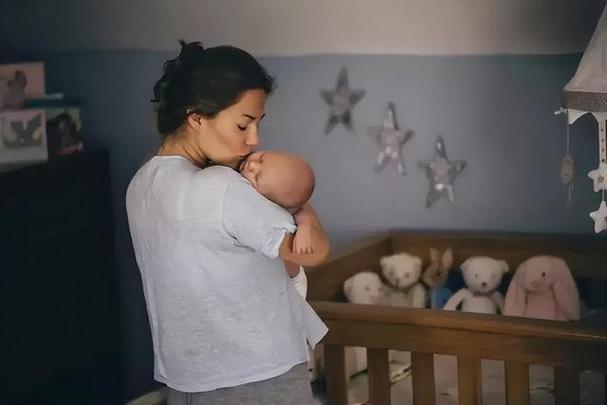 新生儿放下就哭抱就好？缺安全感还是生理需求？-第2张图片-中州医学会