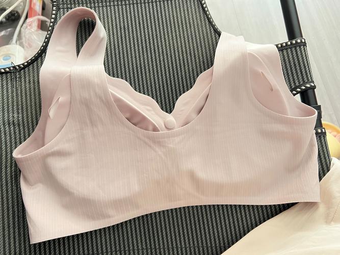 孕期穿带钢圈的内衣会影响乳房健康和胎儿发育吗？-第2张图片-郑州医学网