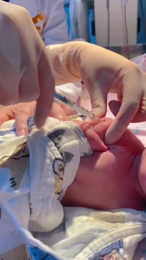 新生儿接种乙肝疫苗安全吗？有没有必要打？接种后会有哪些反应？-第3张图片-郑州医学网