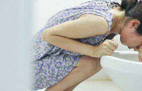 孕期小便有白色分泌物是正常现象还是感染信号？需注意哪些伴随症状？-第2张图片-郑州医学网