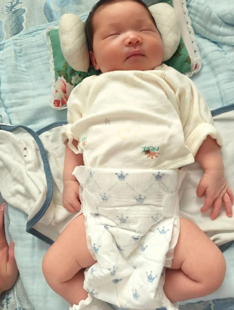 新生儿连续睡4小时不醒是正常现象还是健康预警？需警惕哪些潜在问题？-第3张图片-郑州医学网