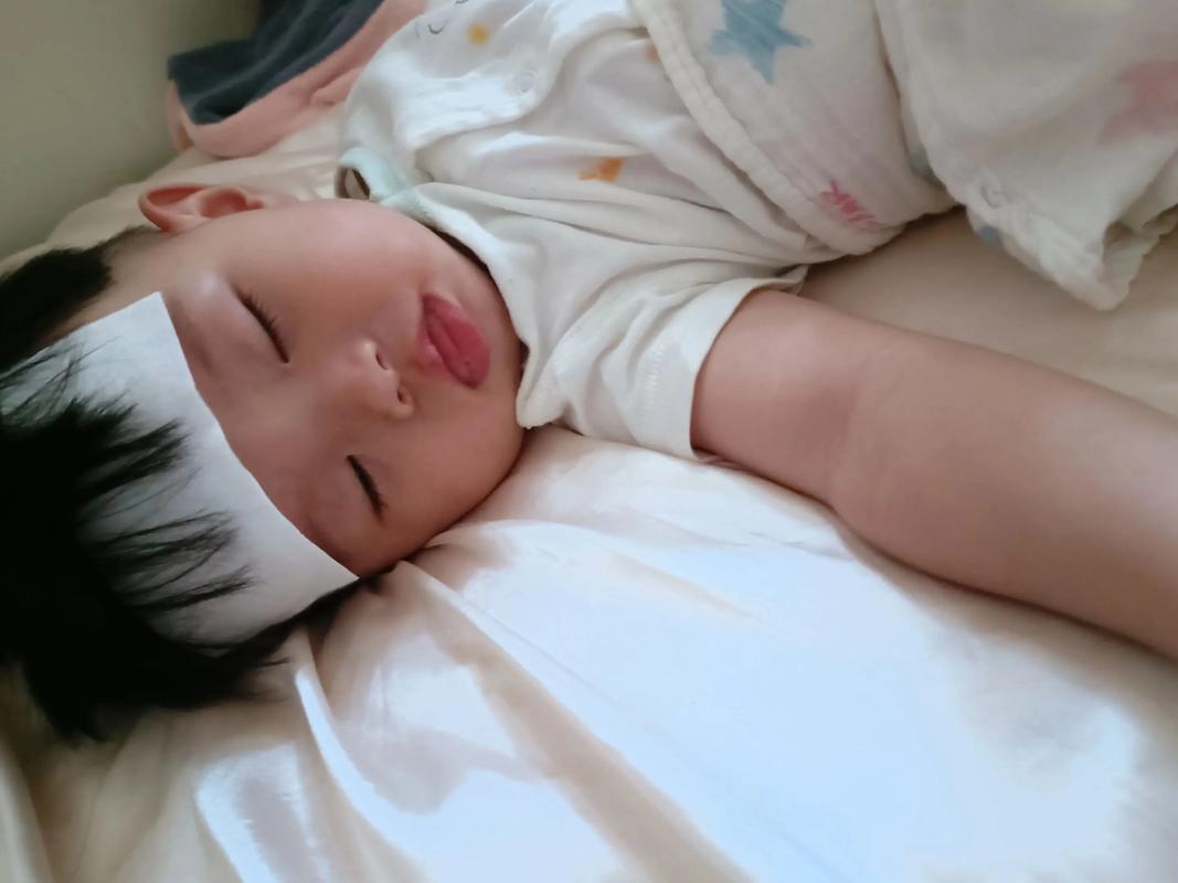 新生儿23天不怎么睡觉，是正常现象还是身体不适？家长该如何应对？-第3张图片-郑州医学网