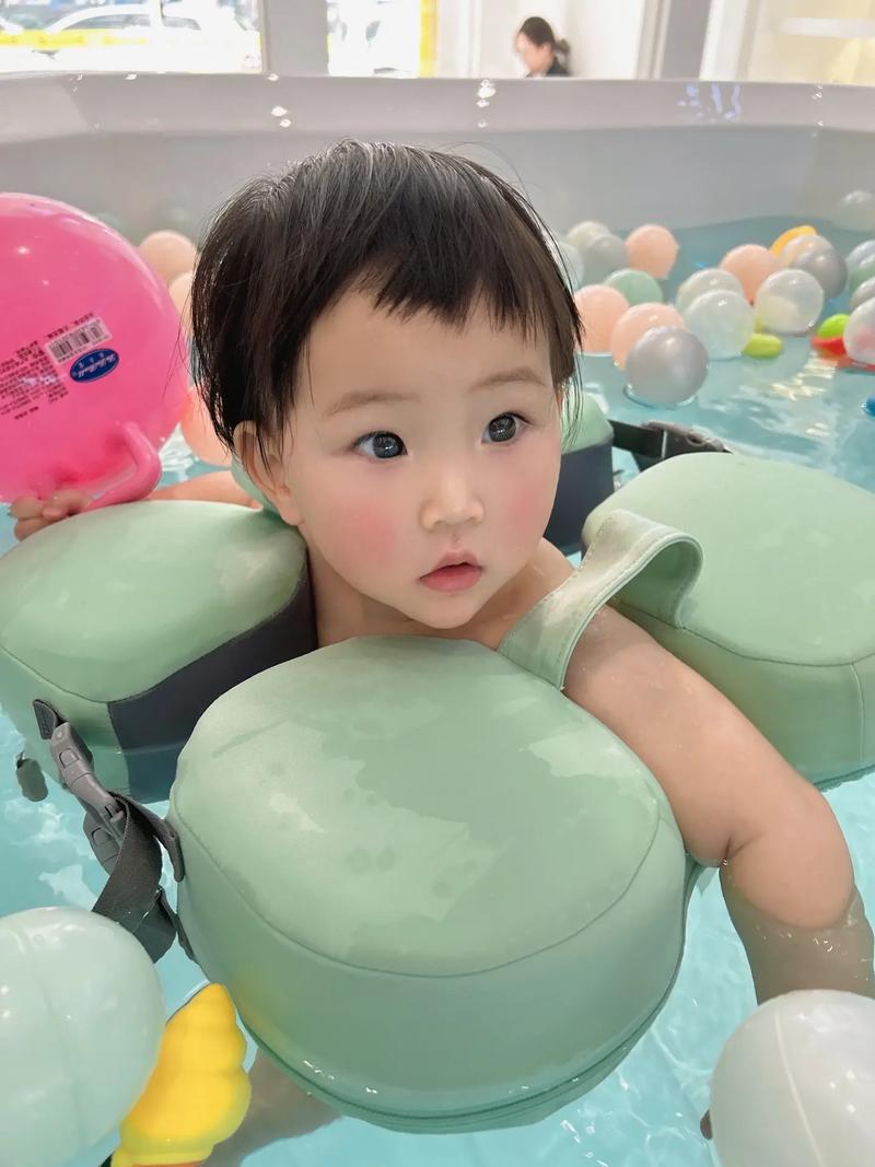 新生儿游泳水温到底多少才最合适?过高过低会有哪些风险?-第3张图片-郑州医学网 新生儿游泳水温到底多少才最合适?过高过低会有哪些风险?-第3张图片-郑州医学网