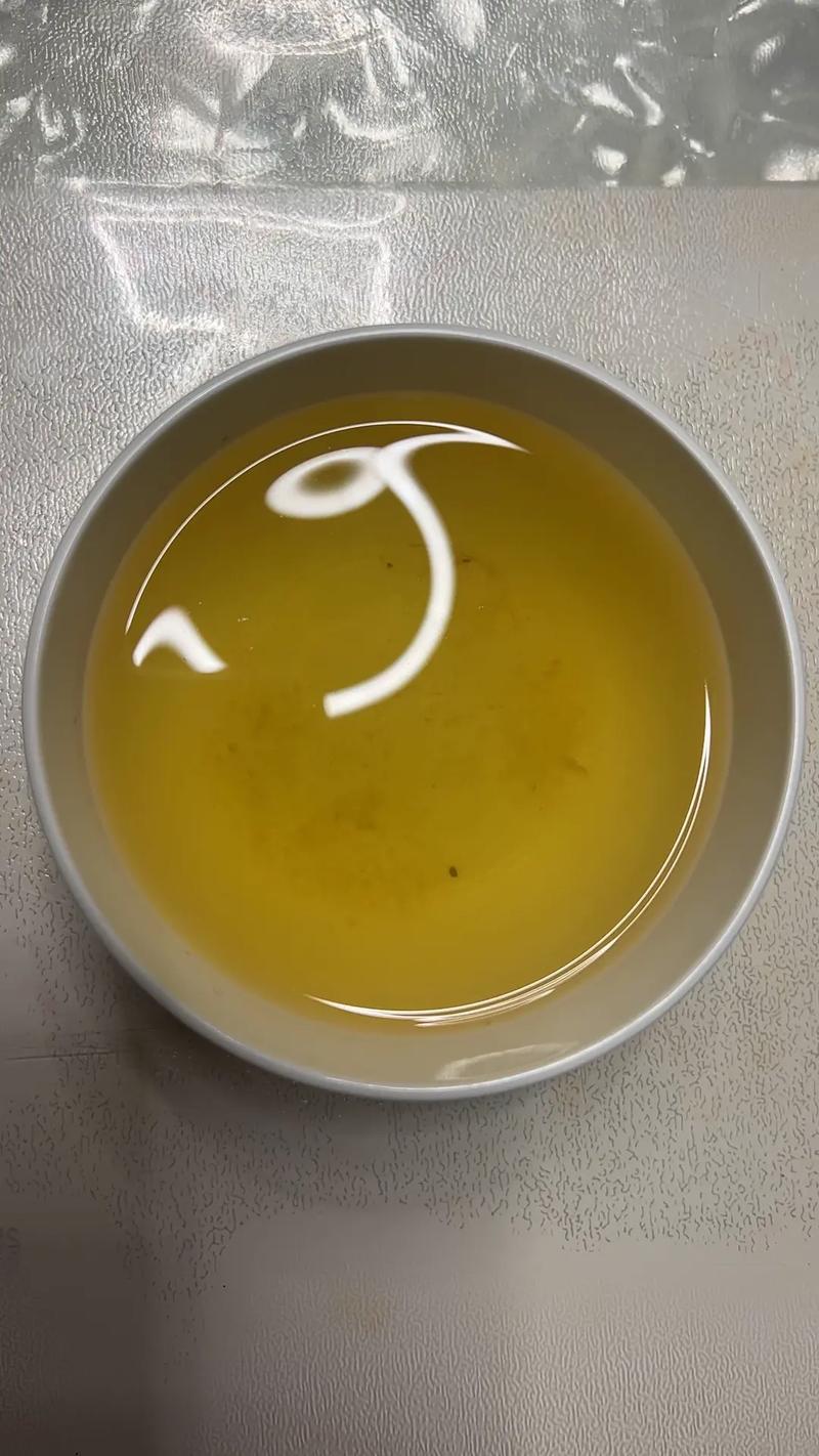 新生儿13天太小能喝梨水吗？肠胃能消化吗？会腹泻或过敏吗？-第1张图片-郑州医学网