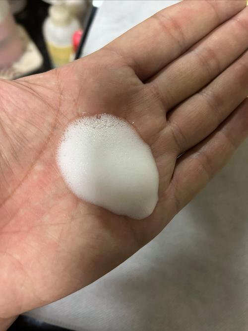 新生儿沐浴露怎么选?安全无泪配方+天然成分,哪些品牌更值得信赖?-第1张图片-郑州医学网 新生儿沐浴露怎么选?安全无泪配方+天然成分,哪些品牌更值得信赖?-第1张图片-郑州医学网