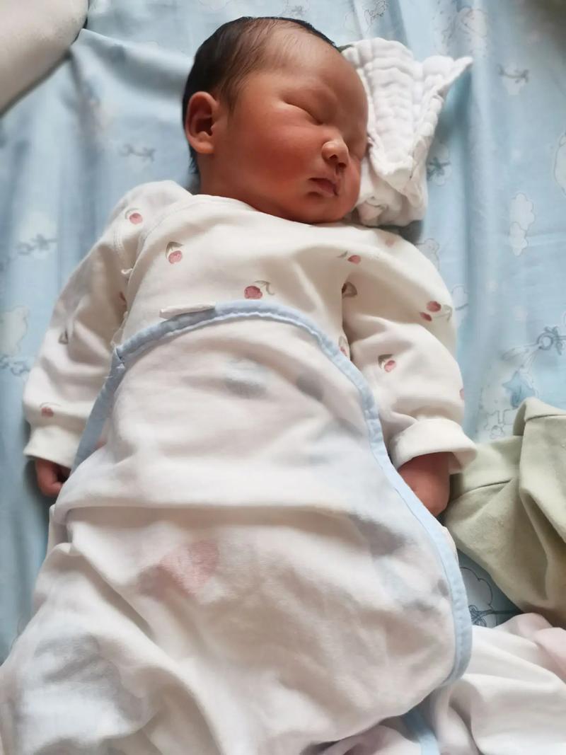 新生儿黄疸照蓝光费用差异大，不同地区和医院收费标准有何不同？-第2张图片-郑州医学网