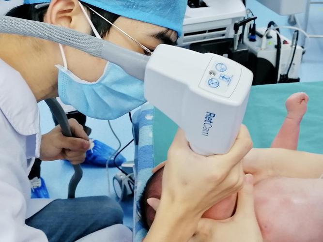 新生儿眼底筛查有必要做吗?哪些情况必须查,不查会有风险吗?-第2张图片-郑州医学网 新生儿眼底筛查有必要做吗?哪些情况必须查,不查会有风险吗?-第2张图片-郑州医学网