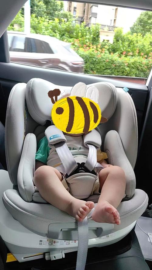 新生儿坐安全座椅真的安全吗？不同月龄该如何正确选择？-第1张图片-郑州医学网