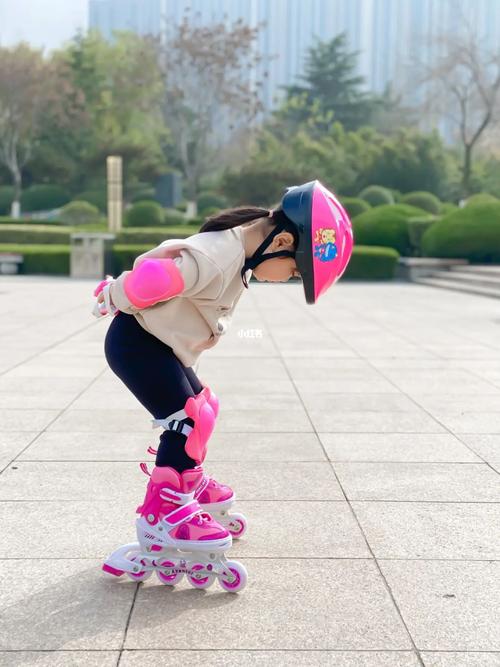 儿童几岁开始学滑冰最合适？过早或过晚学各有哪些影响？-第2张图片-郑州医学网