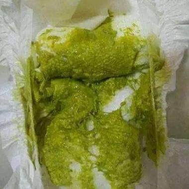 新生儿拉绿色便便是生病了吗？新手爸妈该如何应对？-第1张图片-郑州医学网