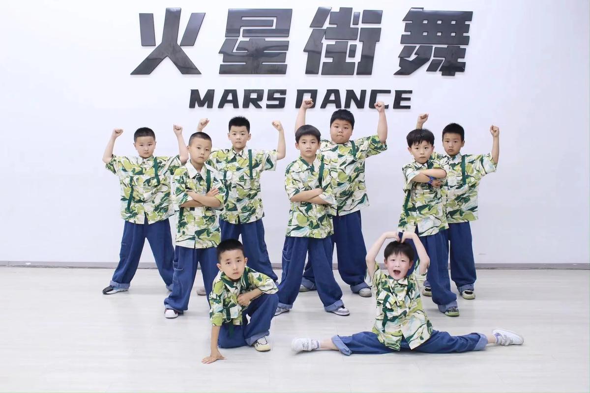 儿童学街舞的最佳年龄是几岁？过早或过晚学会有哪些影响？-第2张图片-郑州医学网