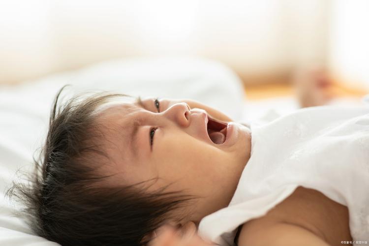 新生儿哭闹不止不睡觉，是生理需求还是健康警报？-第3张图片-郑州医学网