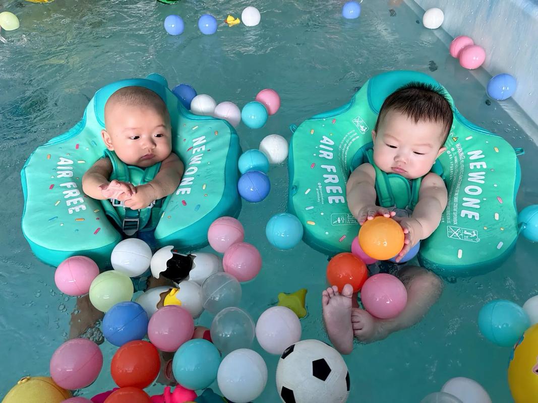 新生儿几个月开始游泳合适?不同月龄宝宝游泳有哪些注意事项?-第3张图片-郑州医学网 新生儿几个月开始游泳合适?不同月龄宝宝游泳有哪些注意事项?-第3张图片-郑州医学网