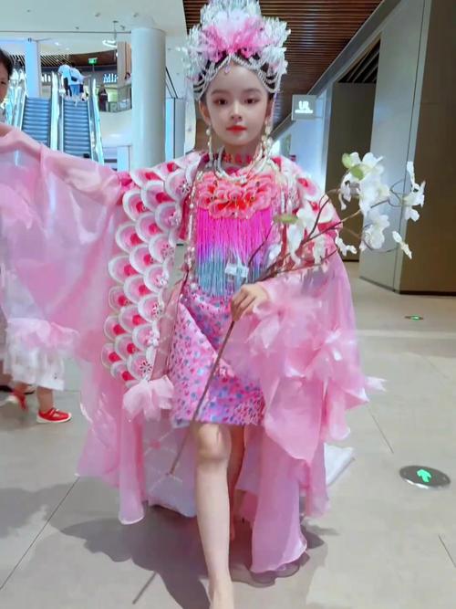 国际儿童模特走秀视频-第2张图片-郑州医学网