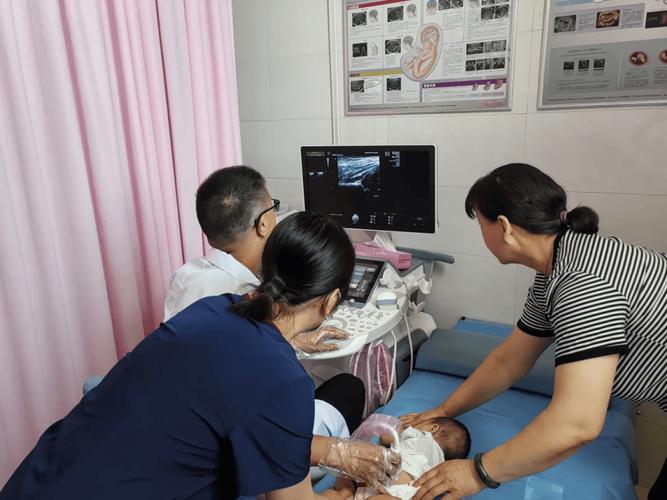 新生儿髋关节彩超筛查怎么做？关键指标有哪些？异常情况如何干预？-第1张图片-郑州医学网