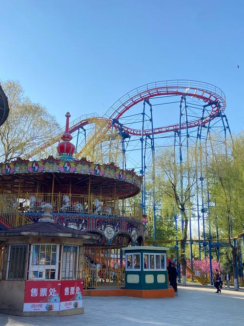 长春儿童公园欢乐世界有哪些适合不同年龄段孩子的游乐项目？-第1张图片-郑州医学网