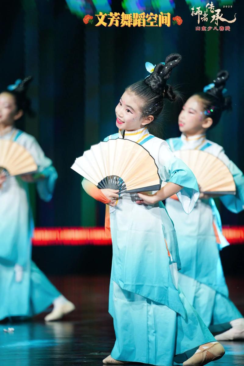 三字经舞蹈视频儿童版，如何让孩子在快乐中轻松传承国学经典？-第1张图片-郑州医学网