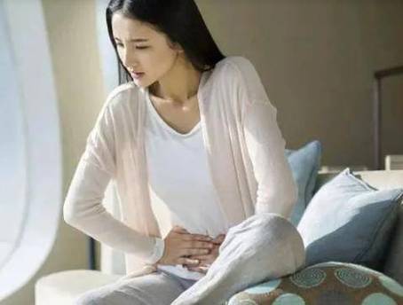 新生儿出现褐色大便分泌物是正常情况还是需要警惕的健康信号?-第2张图片-郑州医学网 新生儿出现褐色大便分泌物是正常情况还是需要警惕的健康信号?-第2张图片-郑州医学网