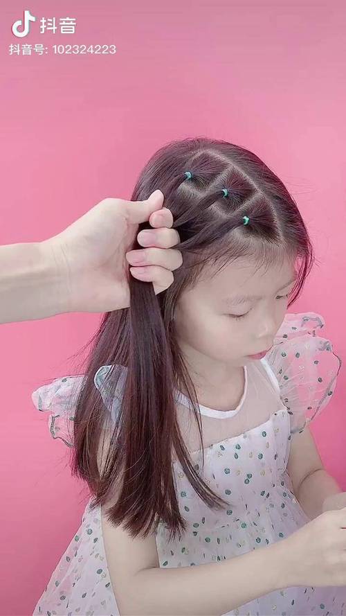 儿童长发编发图片大全,不同脸型适合哪些编发款式?-第1张图片-郑州医学网 儿童长发编发图片大全,不同脸型适合哪些编发款式?-第1张图片-郑州医学网