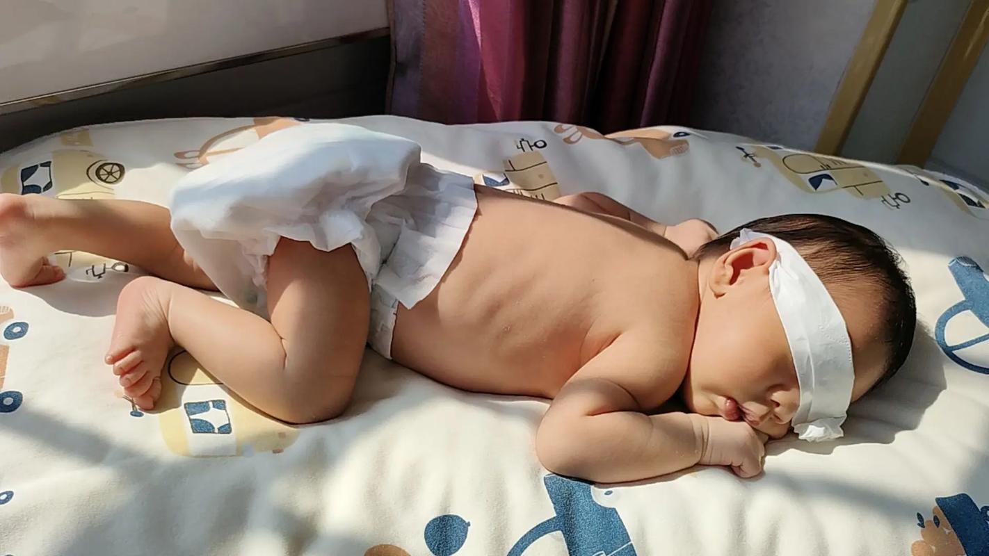 新生儿冬天晒黄疸,隔着玻璃晒有效吗?要注意哪些细节才能退黄?-第1张图片-郑州医学网 新生儿冬天晒黄疸,隔着玻璃晒有效吗?要注意哪些细节才能退黄?-第1张图片-郑州医学网