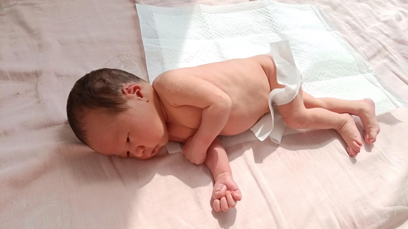 冬天新生儿黄疸晒太阳,隔着玻璃有效吗?怎么晒才不冻着宝宝?-第3张图片-郑州医学网 冬天新生儿黄疸晒太阳,隔着玻璃有效吗?怎么晒才不冻着宝宝?-第3张图片-郑州医学网