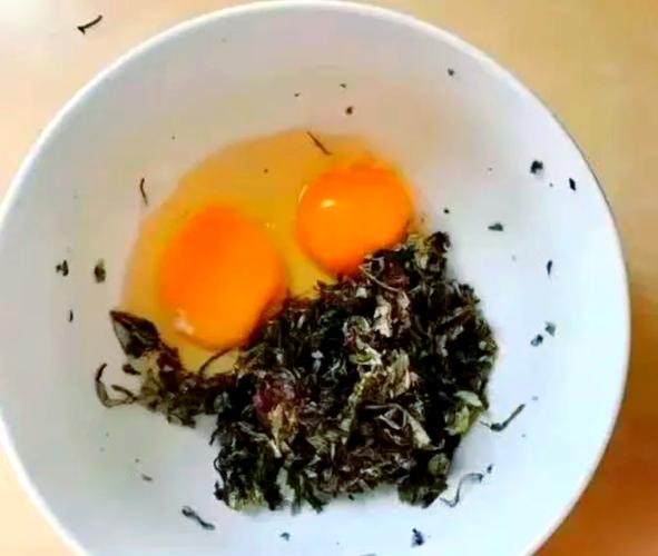 新生儿艾叶鸡蛋敷肚子真能缓解胀气吗?科学依据与安全风险如何平衡?-第1张图片-郑州医学网 新生儿艾叶鸡蛋敷肚子真能缓解胀气吗?科学依据与安全风险如何平衡?-第1张图片-郑州医学网