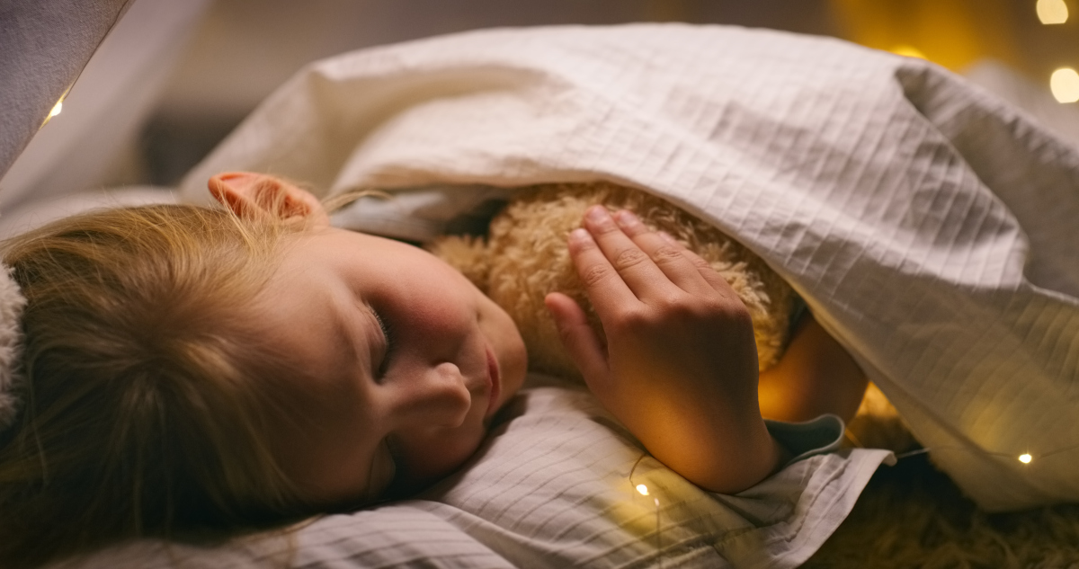 新生儿晚上睡觉总晃脑袋，是正常现象还是身体不适的信号？-第3张图片-郑州医学网