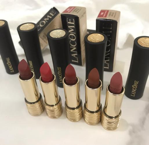 孕期选口红安全第一，哪些品牌成分温和又显色？-第2张图片-郑州医学网