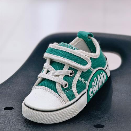 儿童板鞋什么牌子的好？如何挑选既舒适又耐穿还适合儿童脚型的品牌？-第1张图片-郑州医学网