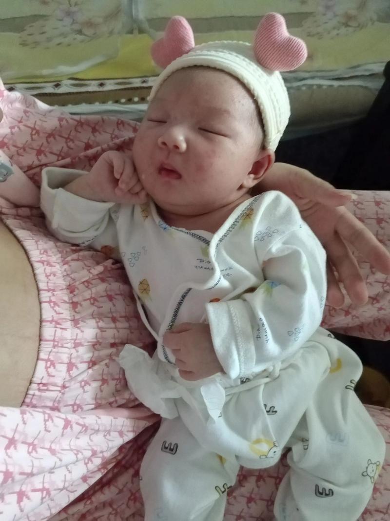 新生儿六小时不吃奶是正常现象还是需要紧急干预的信号？-第1张图片-郑州医学网