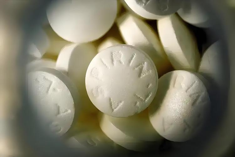 孕期服用50mg阿司匹林，究竟有何作用？安全吗？何时开始吃？吃多久？-第3张图片-郑州医学网