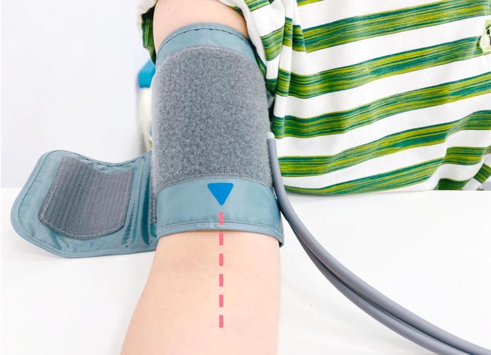 新生儿血压袖带选多大？不同月龄、体重如何精准匹配？-第2张图片-郑州医学网