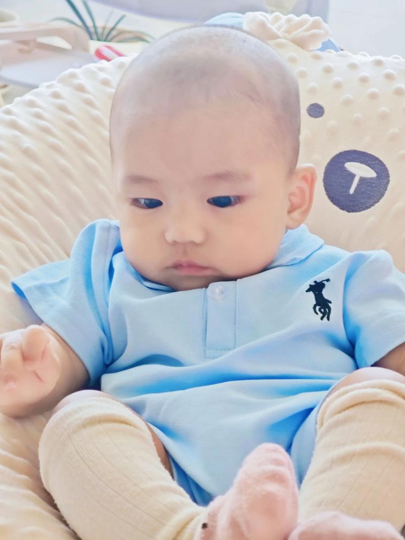 新生儿5月穿什么衣服才合适？不同温度下如何科学选择？-第2张图片-郑州医学网